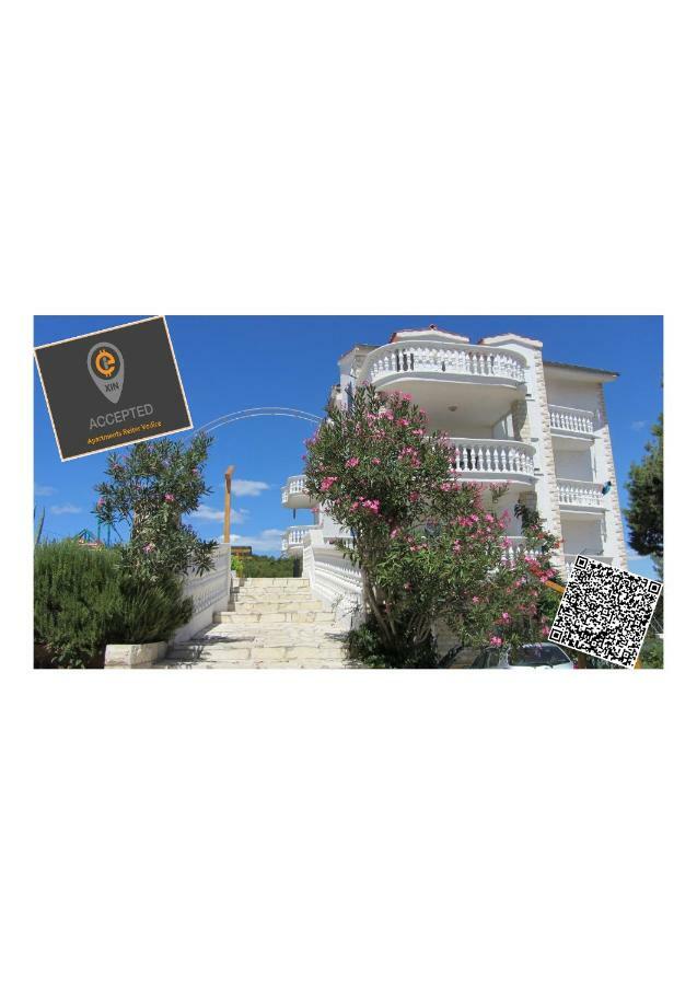 Apartments Reiter Vodice Esterno foto